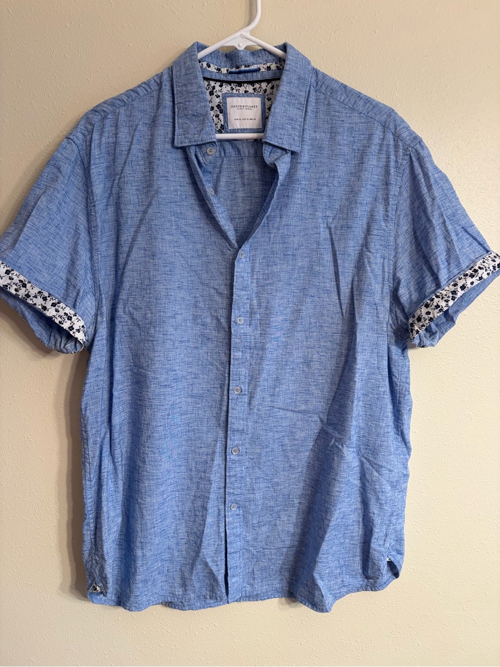 Casual Short-Sleeve Linen-Blend Shirt in Light Blue